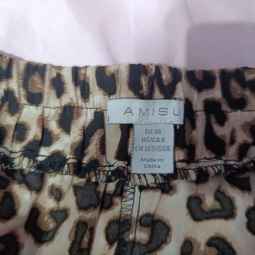 Leopard Amisu shorts with elastic size XS like new