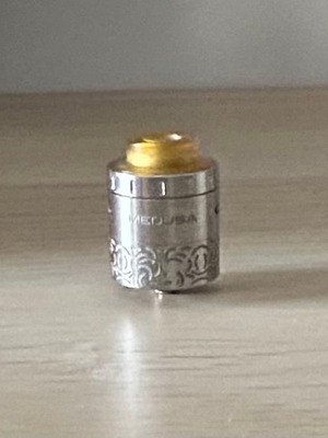 GeekVape Medusa RDTA atomizer like new, stainless steel
