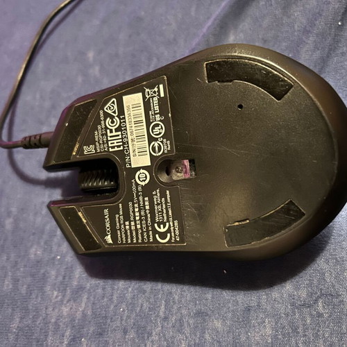Corsair Harpoon RGB gaming mouse used with scroll wheel defect