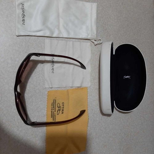 Yves Saint Laurent Vintage Sunglasses 2001 like new