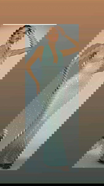 φόρεμα με παγιετες