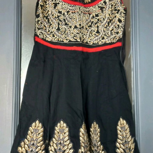 Ethnic vintage dress used, black and red