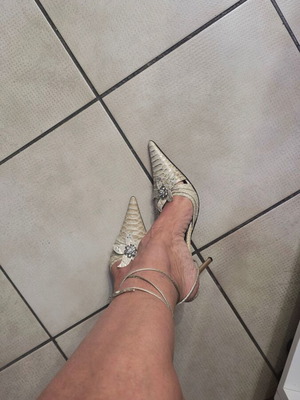 Γυναικεία πέδιλα Baroco Collection 39 μεταχειρισμένα με strass και λεπτό τακούνι