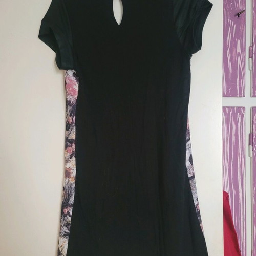 Lipsy London dress like new, size M, short sleeve with floral print
