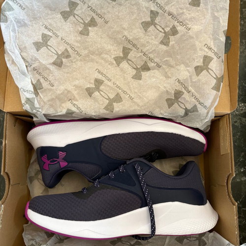 Under Armour women's athletic shoes size 38.5 new, blue and purple