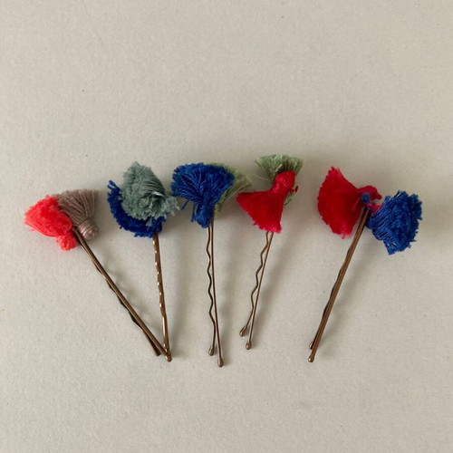 Vintage hairpins set of 5 with handmade colorful tassels new