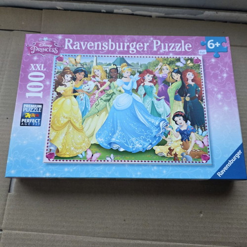 Disney Princess Jigsaw Puzzle Time To Sparkle 100 XXL Pieces used