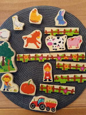 Wooden farm animal figures used, set of 18 pieces