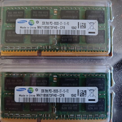 Samsung RAM set 2x2GB PC3-8500S DDR3 for laptop like new