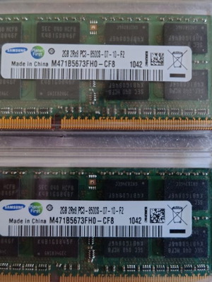 Samsung RAM set 2x2GB PC3-8500S DDR3 for laptop like new