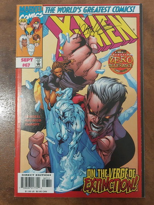 X-men #67 used comic signed by Carlos Pacheco