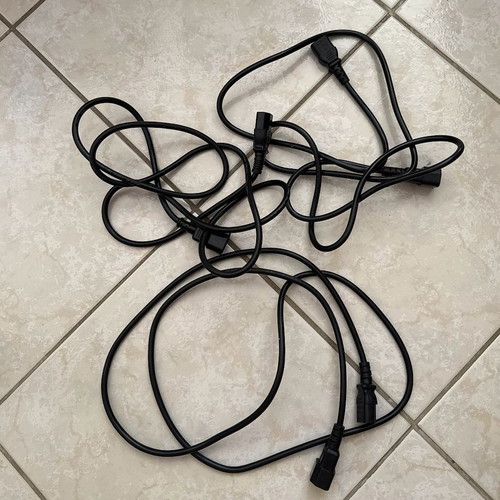 IEC C13 to C14 Power Cables DHT86 set of 2 like new, 10A 250V