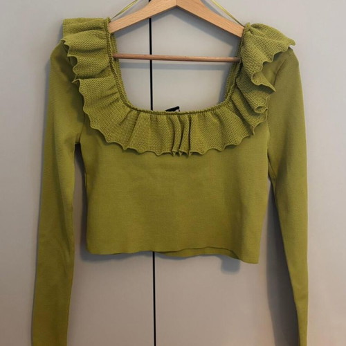 Zara knitted cropped top with ruffles new, green, size M