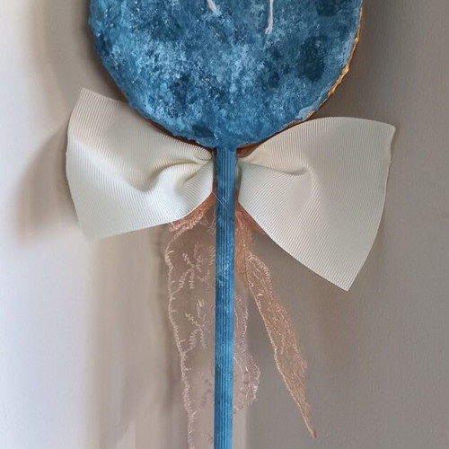 Handmade Easter candle new with unique design, 10 cm wax