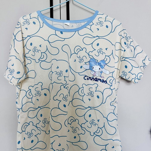 Shorts and t-shirts like new, set of 2 shorts and 3 t-shirts for girls 12-14 years