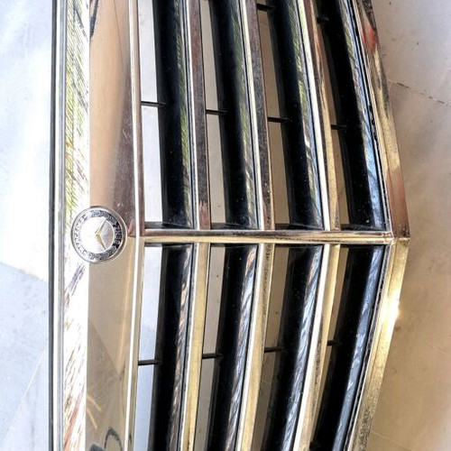 Mercedes E200 W212 grille used, genuine