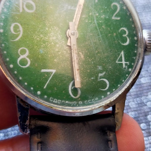 Mechanical wristwatch used, works