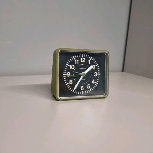Peter vintage battery table clock used