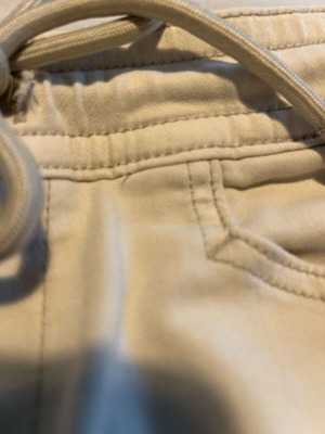 Pull & Bear βερμούδα με εξωτερικές τσέπες σε άριστη κατάσταση, εκρού μαλλί ύφασμα, μέγεθος S