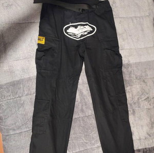 Corteiz Cargo Fit Large
