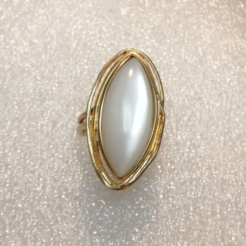 Silver ring with natural moonstone cabochon, 24kt gold plated, new