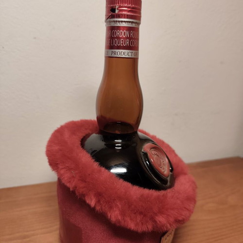 Grand Marnier Cordon Rouge Limited Edition Cosy bottle like new