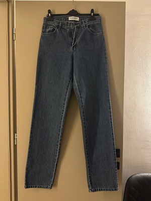 Vassia Kostara jeans size M like new, blue