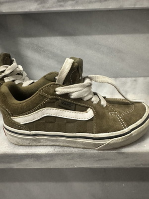 Vans Kids Casual Shoes Size 30 Like New