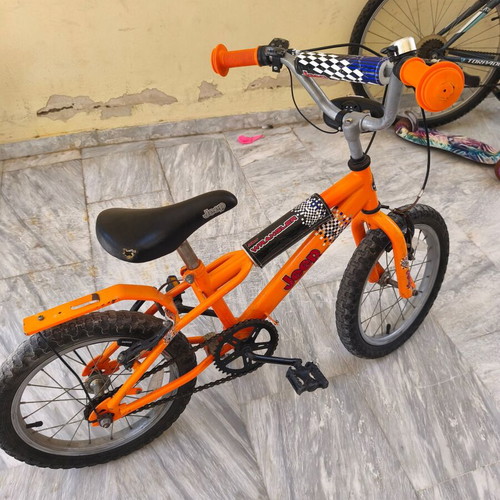 Children's 16-inch city bike for ages 6-8