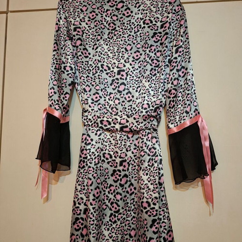 Nightgown robe like new, satin with tulle sleeves, size medium