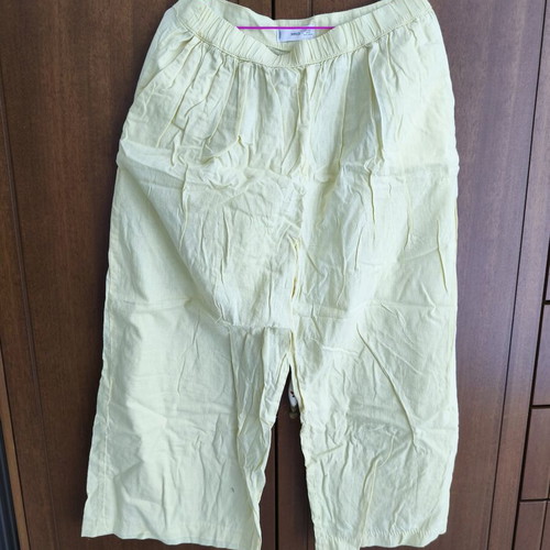 Mango women's yellow pants size L, new