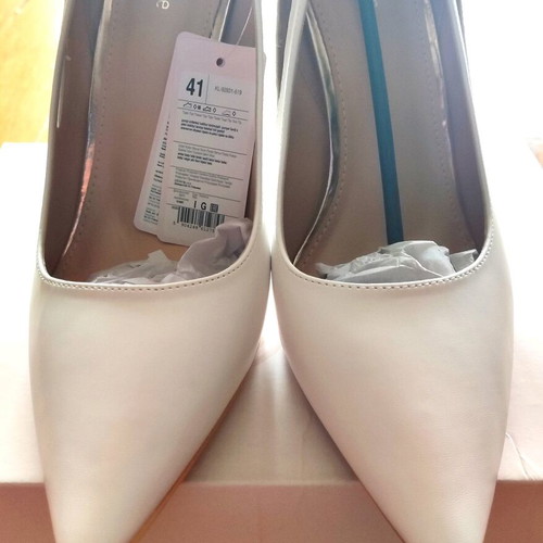 Deezee pumps new, white with rose-gold details, size 41