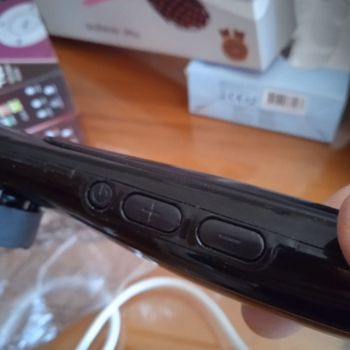 Digital Hair Straightening Comb used with temperature control