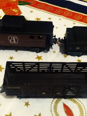 Train wagons used in good working condition