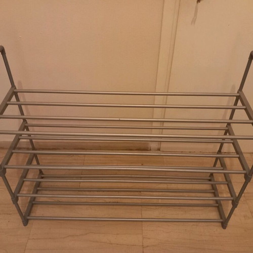 Shoe rack like new, metal rods with plastic joints, 90x74x29.5 cm