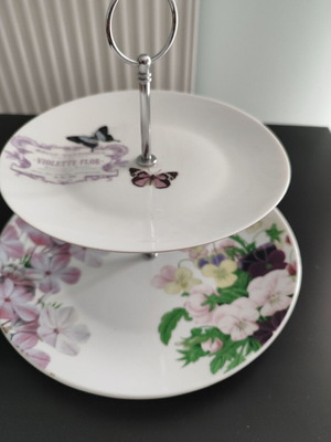 Paula Scalletta Porcelain platter in excellent unused condition