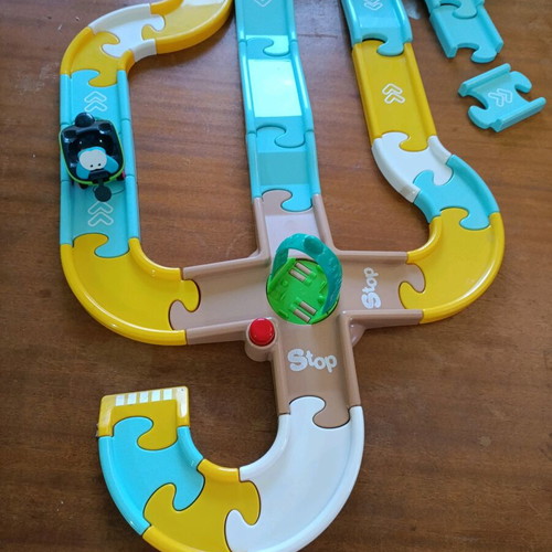 Imaginarium baby assembly racetrack like new