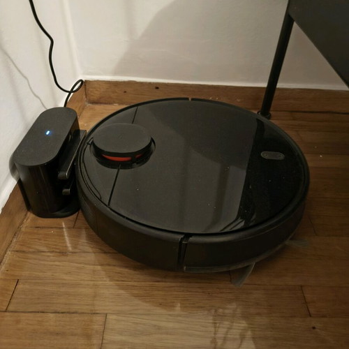Xiaomi Mi Robot Vacuum Mop 2 Pro used robot vacuum with mopping and Wi-Fi