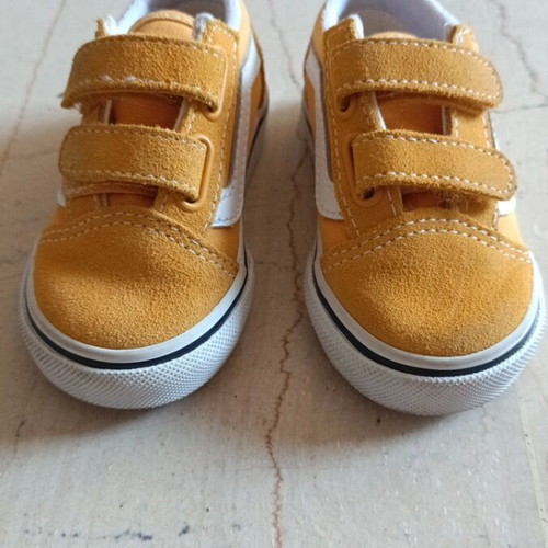 Vans kids shoes size 21 yellow like new