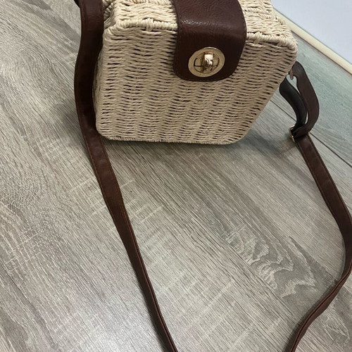 Crossbody bag like new, summer style