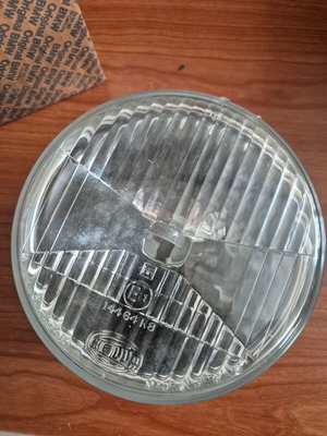 BMW E23 E24 E28 E30 Headlight HELLA 1K3 114 155-00 new