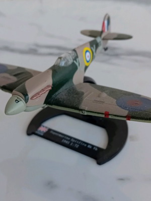 Supermarina Spitfire Mk Vb 1941 collectible airplane like new