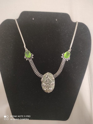 Handmade necklace with larsonite and peridot stones, new, 45 cm chain