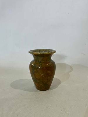 Vintage marble vase 10x7 used