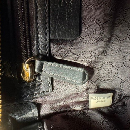Michael Kors crossbody bag used, genuine leather, black