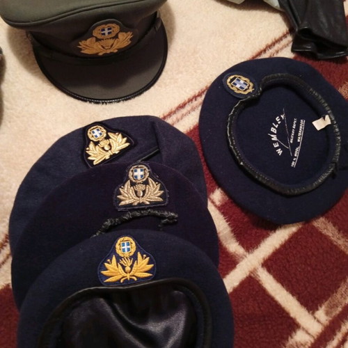 Military hats used, pilikio, berets, jockey caps and gloves