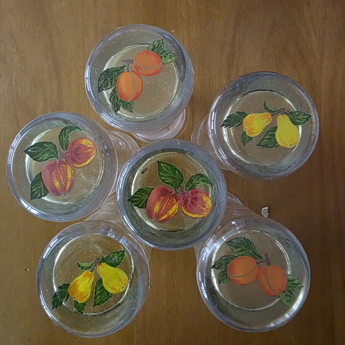 Water glasses set of 6 with fruit design, new