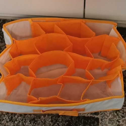 Hangers 3+1 and organizer case like new