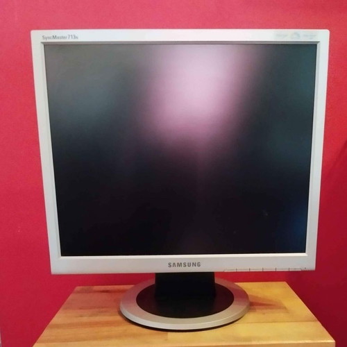 Samsung SyncMaster 713n 42" PC monitor new