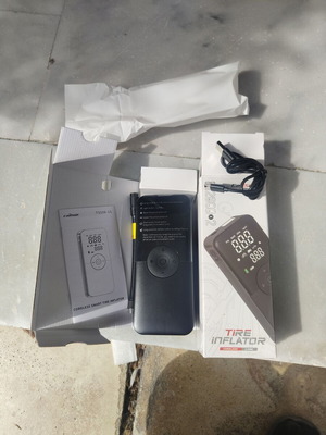 Carsun τρόμπα ελαστικών με power bank και φακό